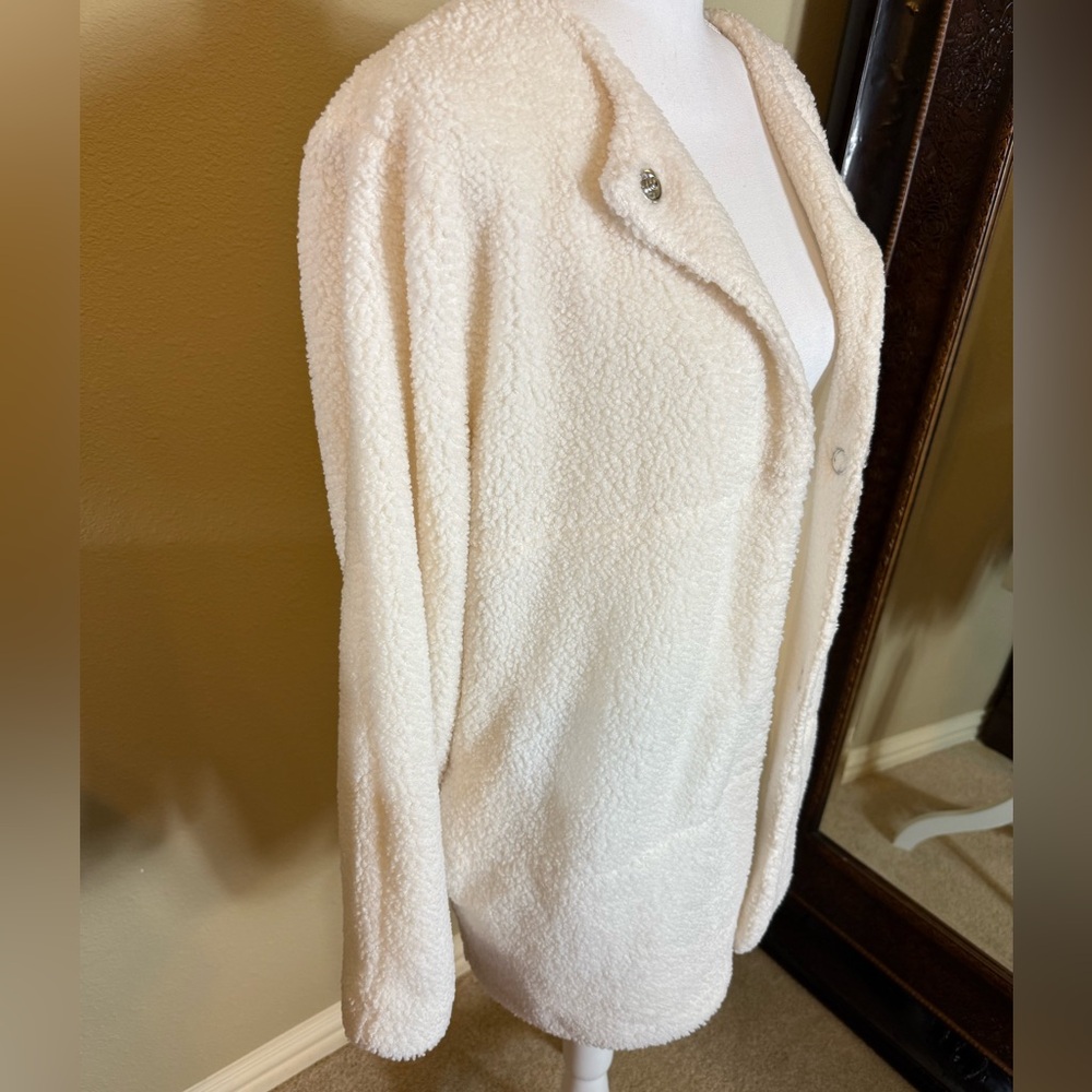 Kate & Sam Women's White Fleece Jacket size large - Picture 7 of 10